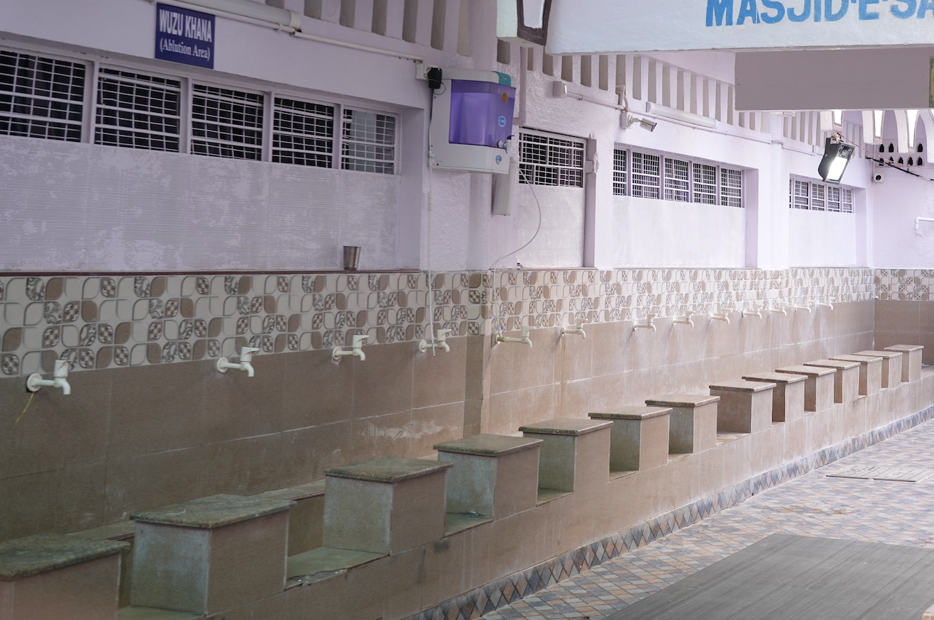 Dedicated Wuzu area at Masjid-E-Sayeediya